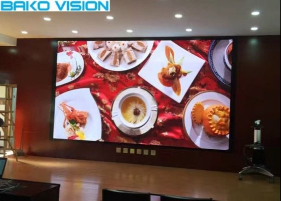 P4 P5 จอแสดงผล LED ในร่มคงที่รูปทรงสร้างสรรค์มุมมองภาพกว้างความละเอียดสูง